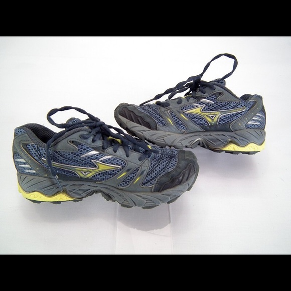 mizuno wave ascend 1 silver